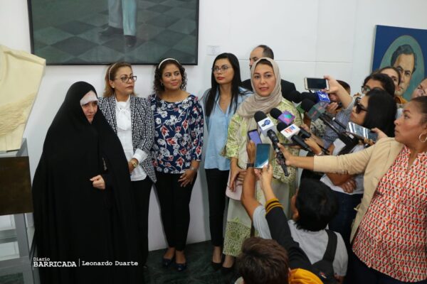 Primera dama de Irán y delegación Islámica visitan el Palacio Nacional de la Cultura