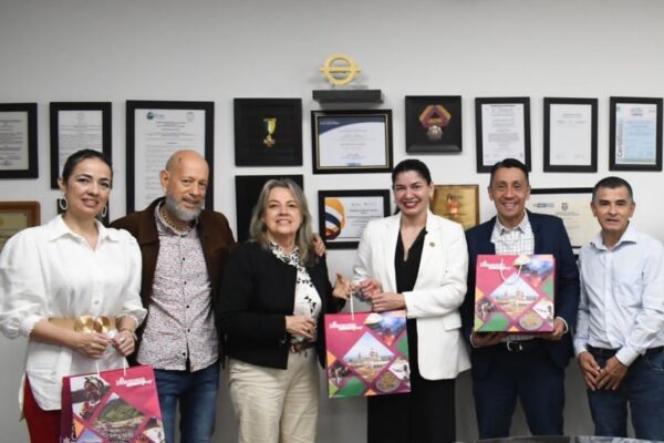 Delegación nicaragüense visita Universidad del Quindío en Colombia