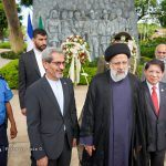 Delegación de la República Islámica de Irán, coloca ofrenda floral en Mausoleo de la Plaza de la Revolución
