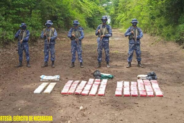 Fuerza Naval nicaragüense incauta cargamento de droga en Masachapa