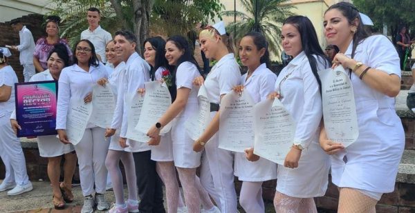 Cuba egresa nuevos profesionales de la Salud Pública