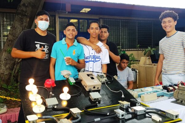 Uniendo Arte y Tecnología: Celebran Festival en Honor al Comandante Hugo Chávez Frías