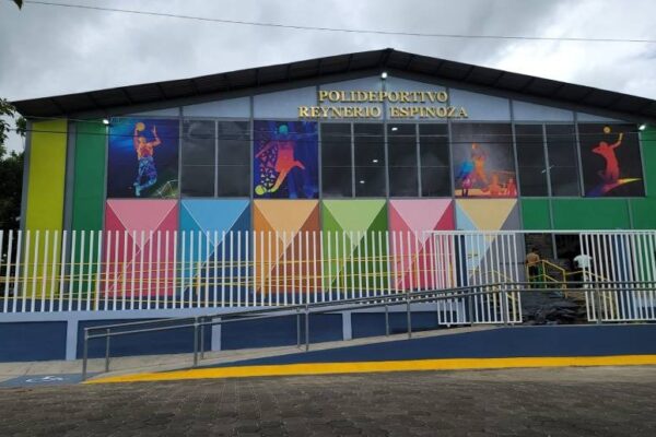 Inauguran mejoras el Polideportivo Reynerio Espinoza en Somoto