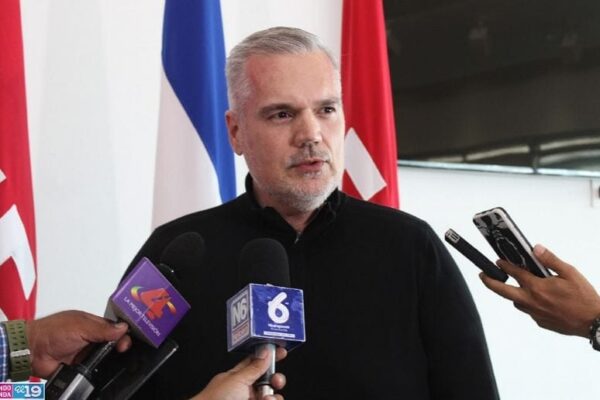 Llega a Nicaragua el pastor Ron Coffer para participar en «Noches de Gloria»