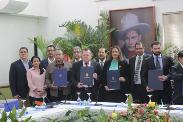 Nicaragua y Bielorrusia firman acuerdos en la cancillería de la República