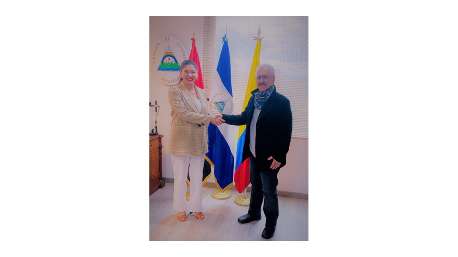 Representantes de Nicaragua en Colombia se reunieron con el Presidente del Partido Comunista Colombiano