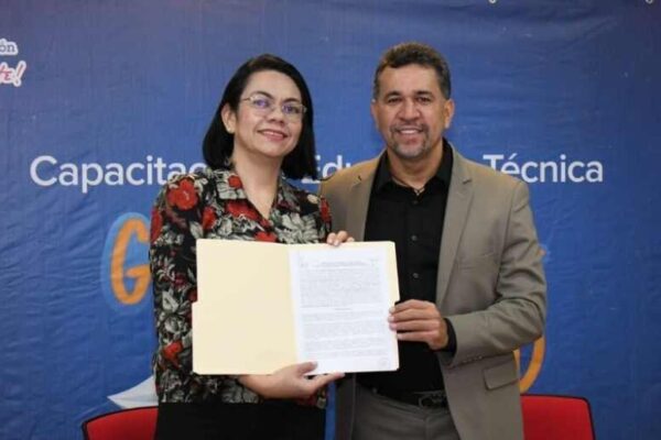 INATEC de Nicaragua firma convenio con el SENA de Colombia