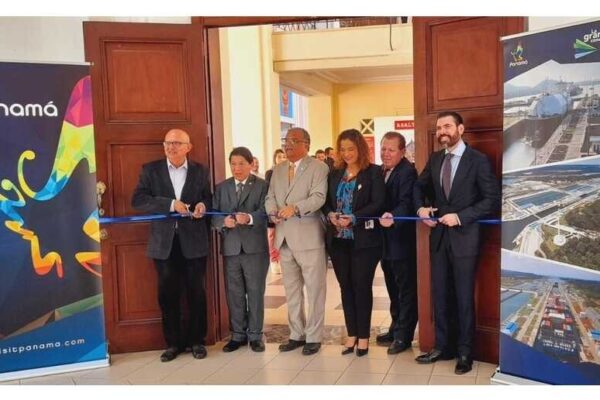 Inauguran Exposición Fotográfica documental del Canal de Panamá