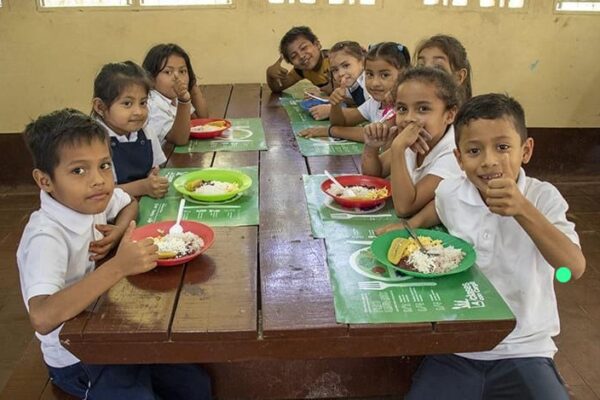 Ministerio de Educación de Nicaragua Distribuye Merienda Escolar en el Departamento de Masaya