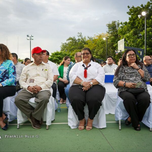 Foto de Toma de posesión de autoridades de la Universidad Casimiro Sotelo