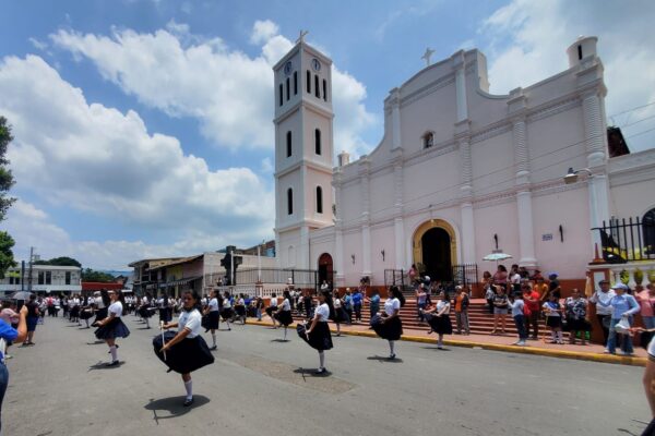 Septiembre una época de honra a la Patria bendita y libre