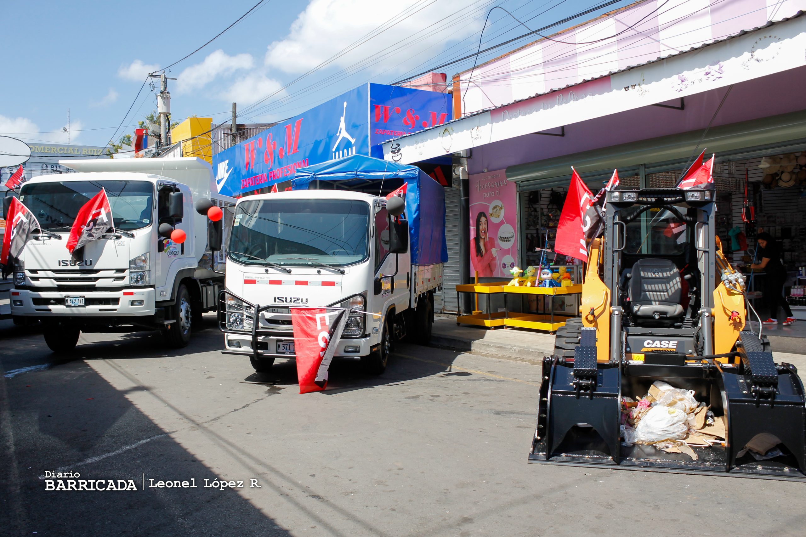 Entregan nuevas maquinarias para mejorar limpieza en mercado Oriental