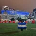 Colores de la bandera nicaragüense iluminan edificio del Gobierno Metropolitano de Seúl