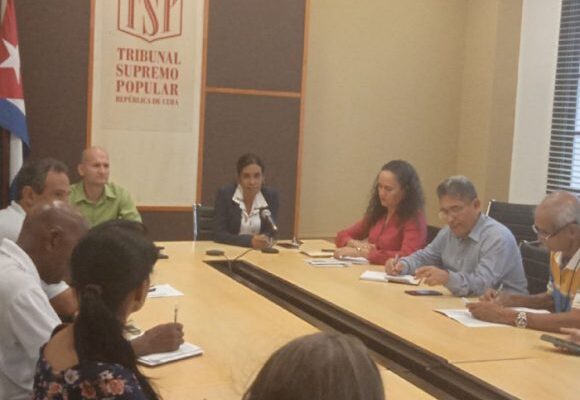 En marcha proceso de elección de jueces legos en Cuba