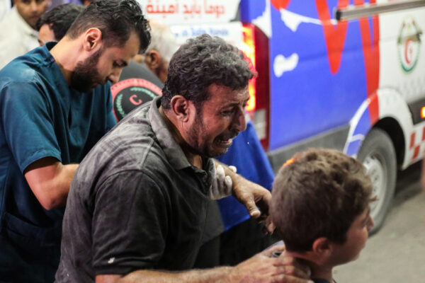 La OMS condena el ataque contra un hospital de Gaza que se cobró la vida de cientos de personas