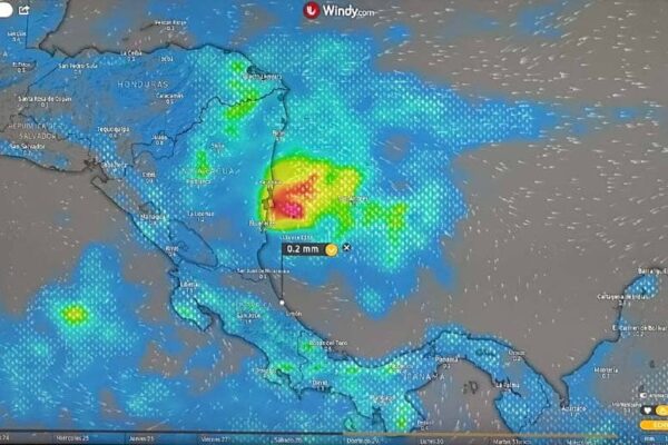Así evoluciona el centro de baja presiones en el Caribe