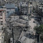 Cientos de personas atrapadas bajo escombros en Gaza, alerta ONU