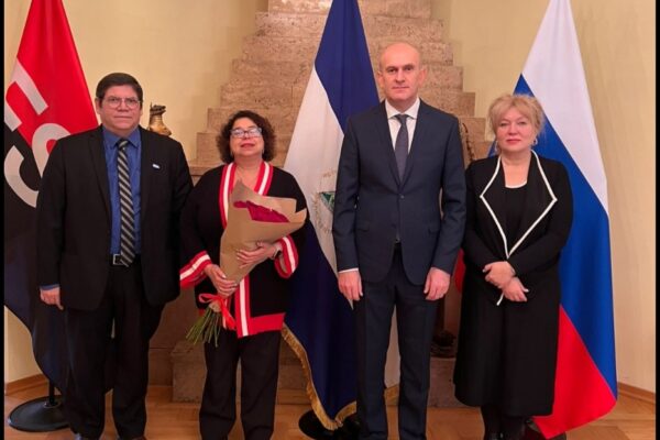 EN FEDERACIÓN DE RUSIA CON MINISTRO DE RELACIONES EXTERIORES DE OSETIA DEL SUR