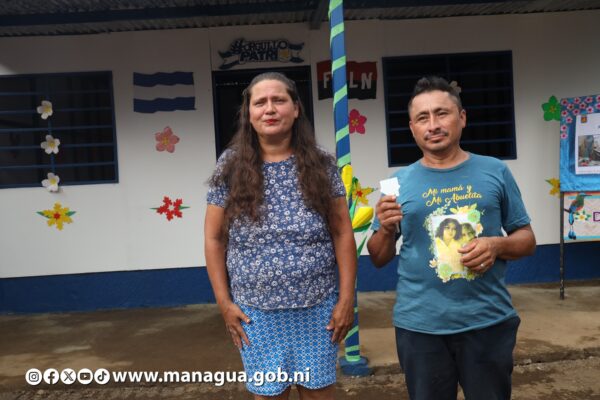 Programa de Vivienda Digna beneficia a familia que vivía bajo un techo de plástico en el barrio Milagro de Dios del Distrito V