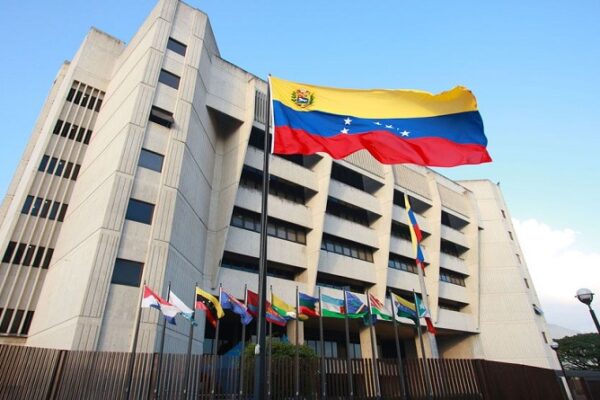 TSJ suspende proceso de elecciones primarias y admite recurso de amparo