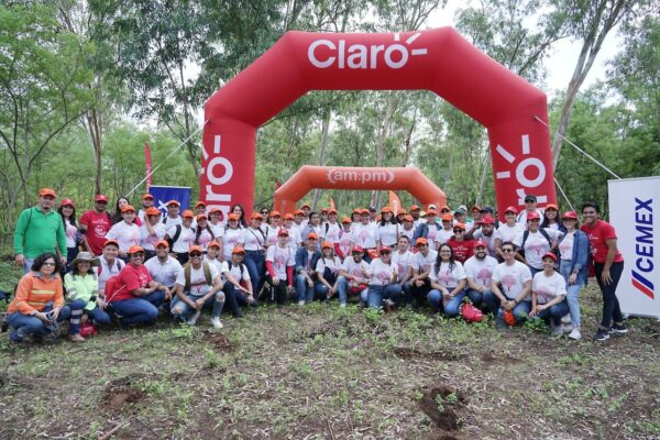 Claro Nicaragua demuestra su compromiso con el medio ambiente a través de la reforestación