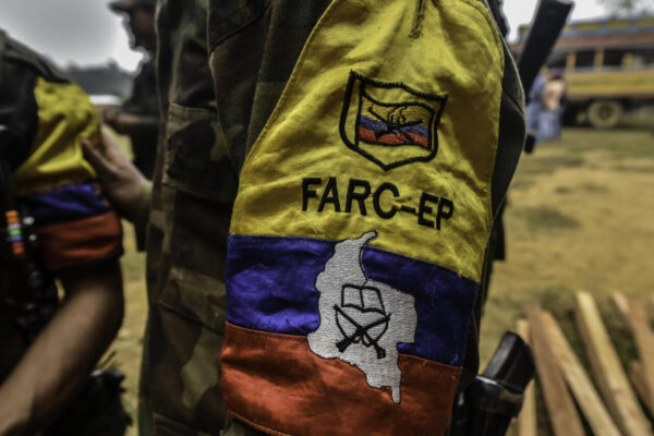 Disidencias de las FARC anuncian la suspensión de los diálogos de paz con el Gobierno colombiano