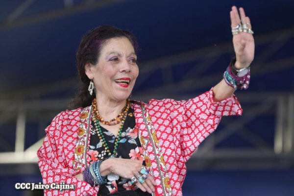 Compañera Rosario Murillo en Multinoticias (06-10-23)