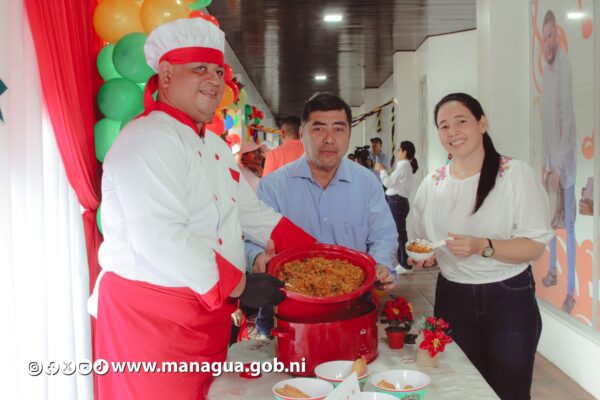 Éxito en el Concurso «Sabores y Tradiciones Familiares Navideñas» en la Casa de Cultura y Creatividad Bayardo Ortiz