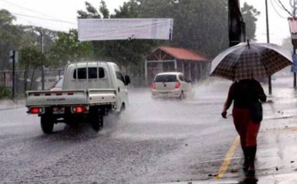 Autoridades navales vigilan de cerca el desarrollo del fenómeno meteorológico «Pilar»