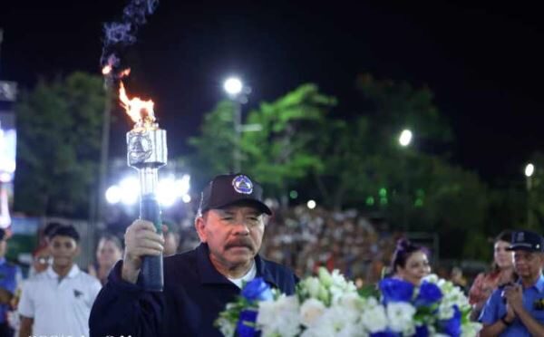 Presidente-Comandante Daniel recibe Antorcha de la Libertad Centroamericana (12-09-23)
