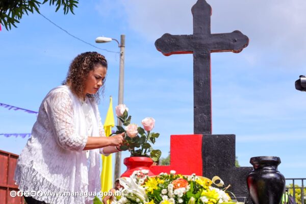 Managua recuerda a los Héroes y Mártires en el Día de los Fieles Difuntos