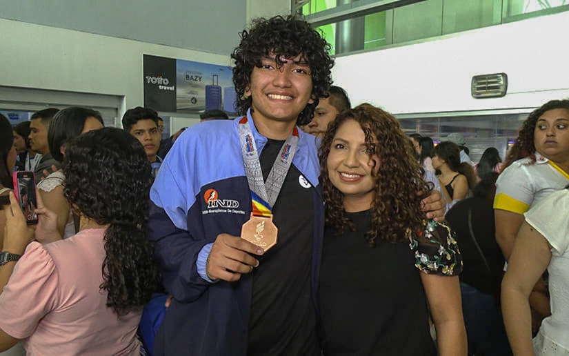Éxito Deportivo: Delegación Nicaragüense Regresa con 89 Medallas de los VI Juegos Deportivos Escolares Centroamericanos y del Caribe