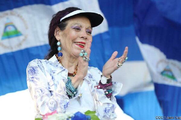 Compañera Rosario Murillo en Multinoticias (20-11-23)