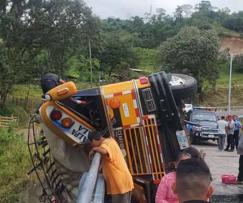 Seis Niños entre las Víctimas en Accidente de Bus en Manceras, Matagalpa
