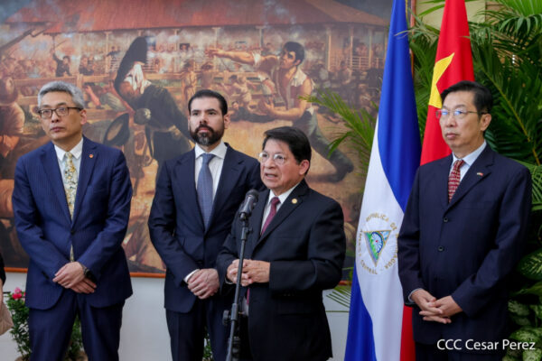 Relaciones diplomáticas entre China y Nicaragua cada vez son más fuertes