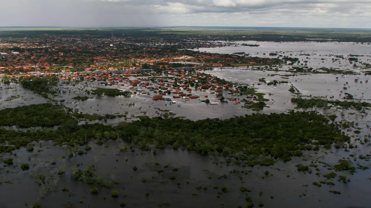 Bolivia reporta un total de más de 3 mil familias damnificadas por las lluvias