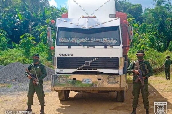 Ejército de Nicaragua Refuerza Compromiso Ambiental: Operativo Contra la Tala Ilegal en la Reserva ‘Bosawas'»