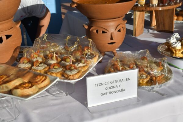 Celebración del Sexto Aniversario de la Escuela Hotel Casa Luxemburgo: Festival Municipal «Yo Aprendo en el Tecnológico Nacional»