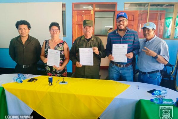 Ejército de Nicaragua y Municipio Diriamba Firman Acuerdo para Transformar Caminos Rurales