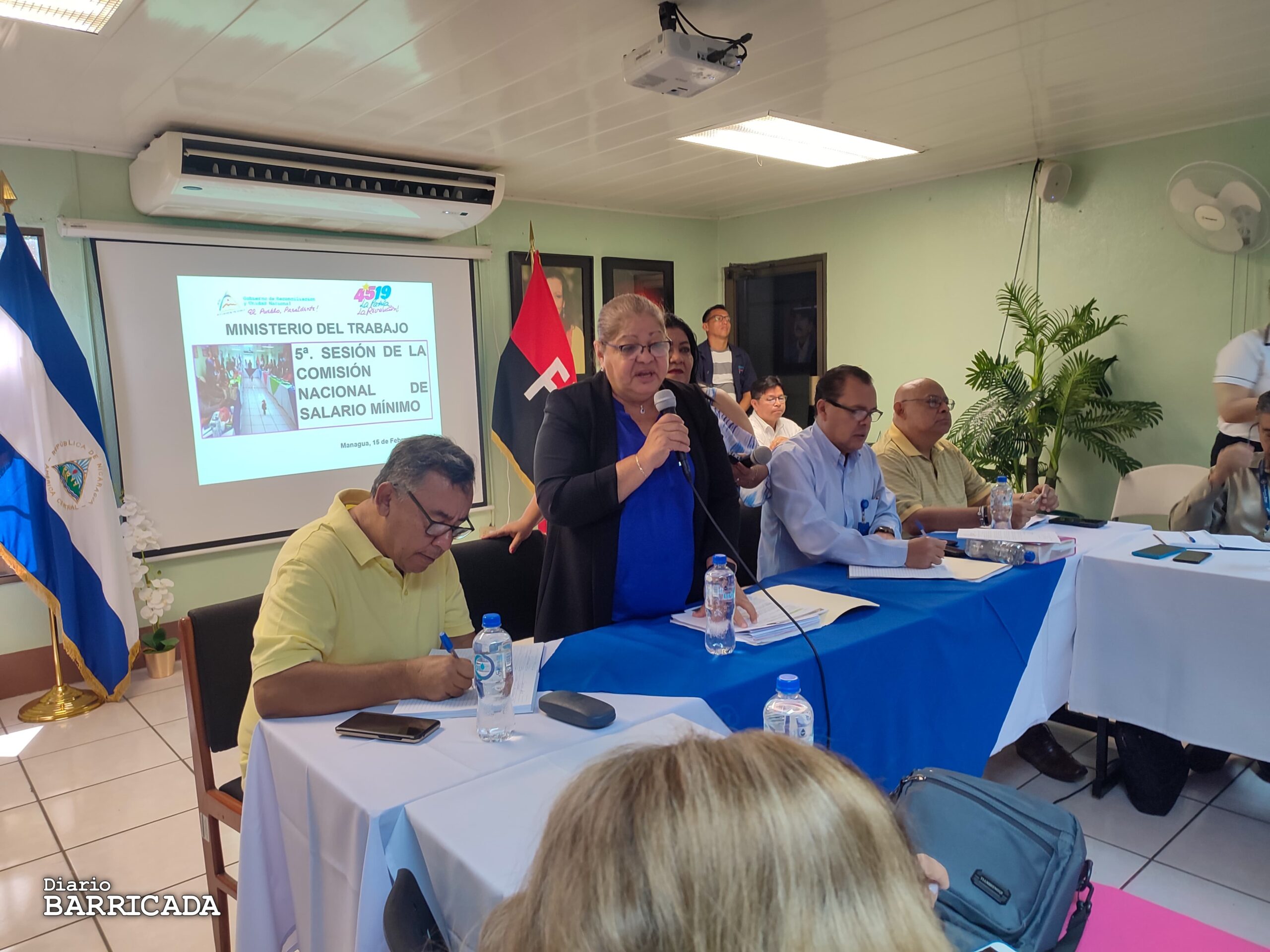 Centrales Sindicales y Sector Privado Buscan Consenso Salarial
