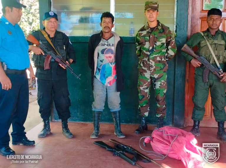 Ejército de Nicaragua Fortalece Vínculos con Caficultores en Reunión Estratégica