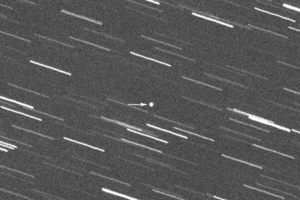 Un enorme asteroide pasará ‘cerca’ de la Tierra este viernes