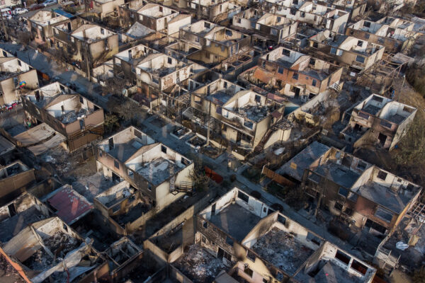 Aumenta a 112 el número de muertos por incendios forestales en Chile