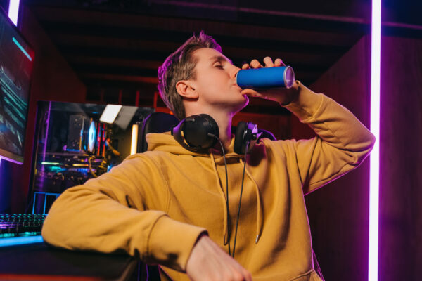 Bebidas energizantes podrían provocar enfermedades mentales en niños