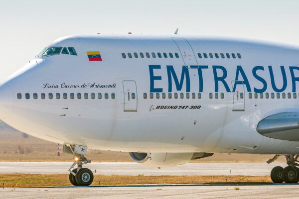 Venezuela rechaza el «robo descarado» del avión de Emtrasur por parte de EE.UU.