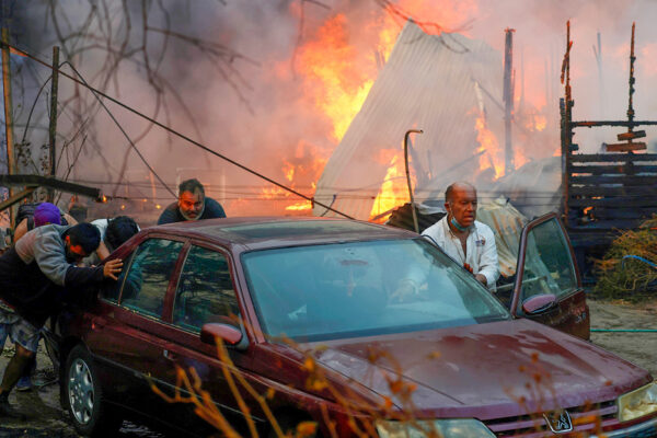 Gobernador chileno confirma «la intencionalidad de los incendios» que dejaron 131 muertos