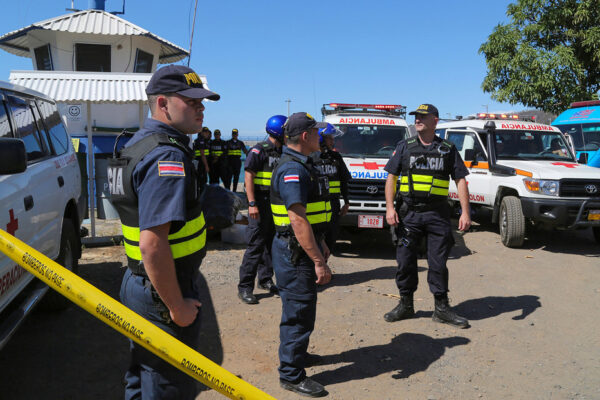 Costa Rica hace frente a la violencia de los narcos tras la balacera mortal en un colegio