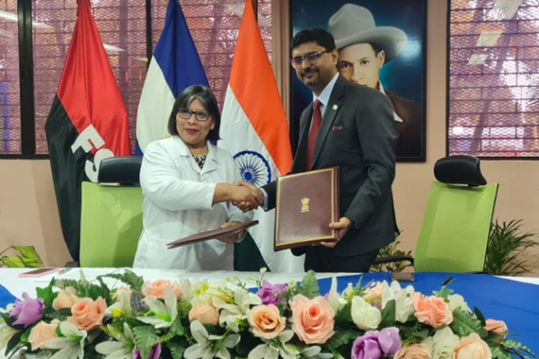 Nicaragua e India Firman Acuerdo para Medicamentos Seguros