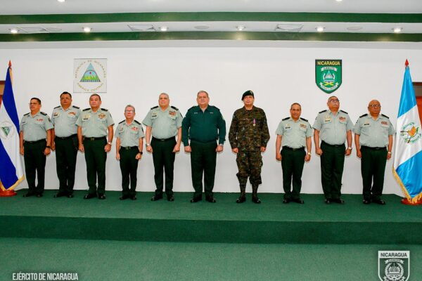 Reconocimiento a la Colaboración entre Ejércitos de Nicaragua y Guatemala