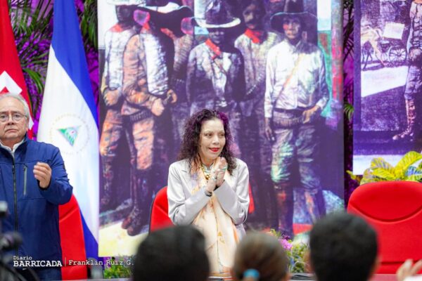 SANDINO ÉS NICARAGUA !